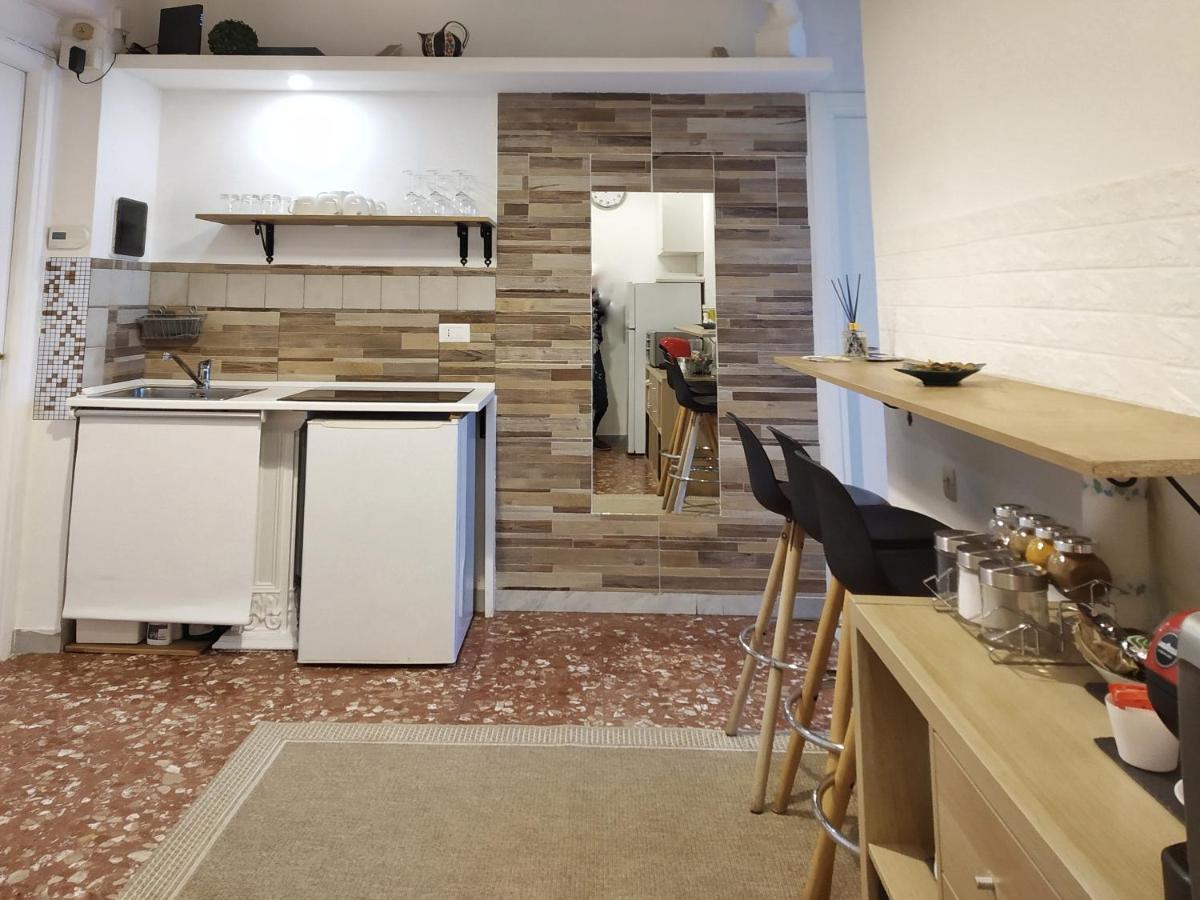 "Vacanze Romane" Stazione Tiburtina, Appartamento Tre Camere Da Letto 5 Posti Letto Экстерьер фото