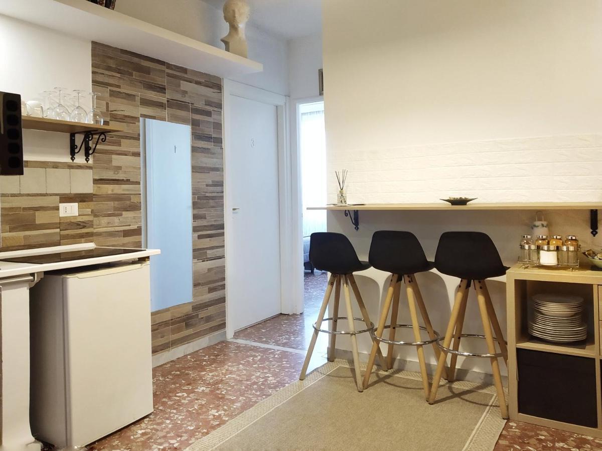 "Vacanze Romane" Stazione Tiburtina, Appartamento Tre Camere Da Letto 5 Posti Letto Экстерьер фото